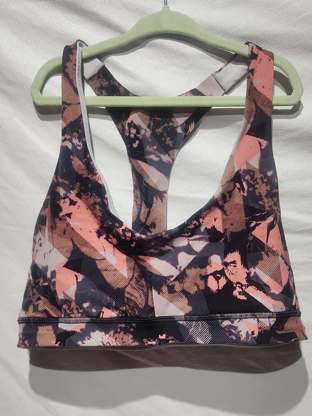 130. Lululemon breakfree nulux bra sz 10